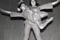 Номер «Акробаты эксцентрики» под руководством Лидии Соловьёвой, конец 1970-х гг.